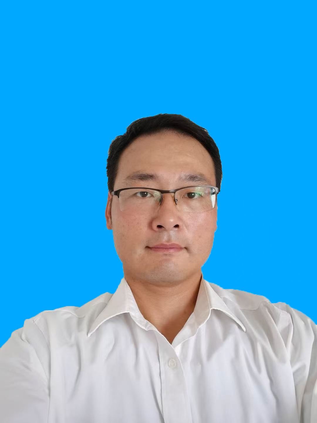 邓虎.jpg
