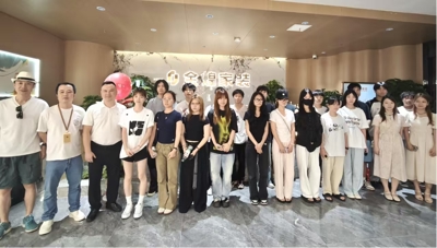 工业设计学子分赴金煌家装门店：产教融合新实践正式启航