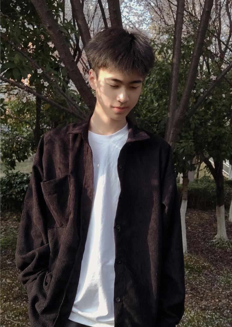 邹.jpg