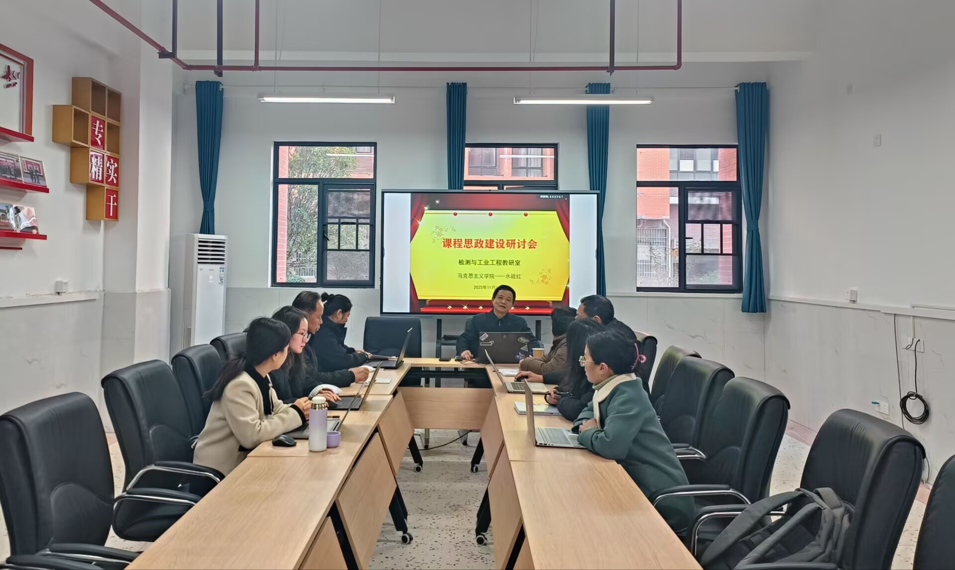 552fb1b9aee291d7896301d1421eb43c.jpg 552fb1b9aee291d7896301d1421eb43c.jpg