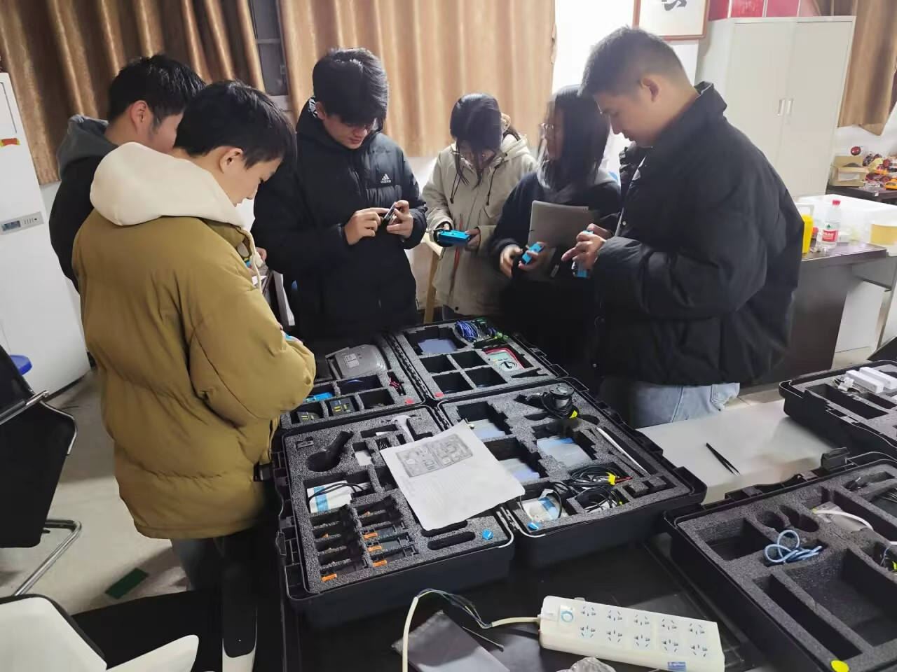  “智联万物，科创未来”我校物联网体验活动圆满举办