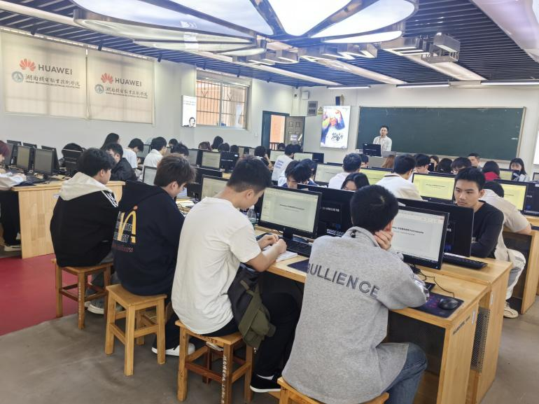 0409李图片1.png