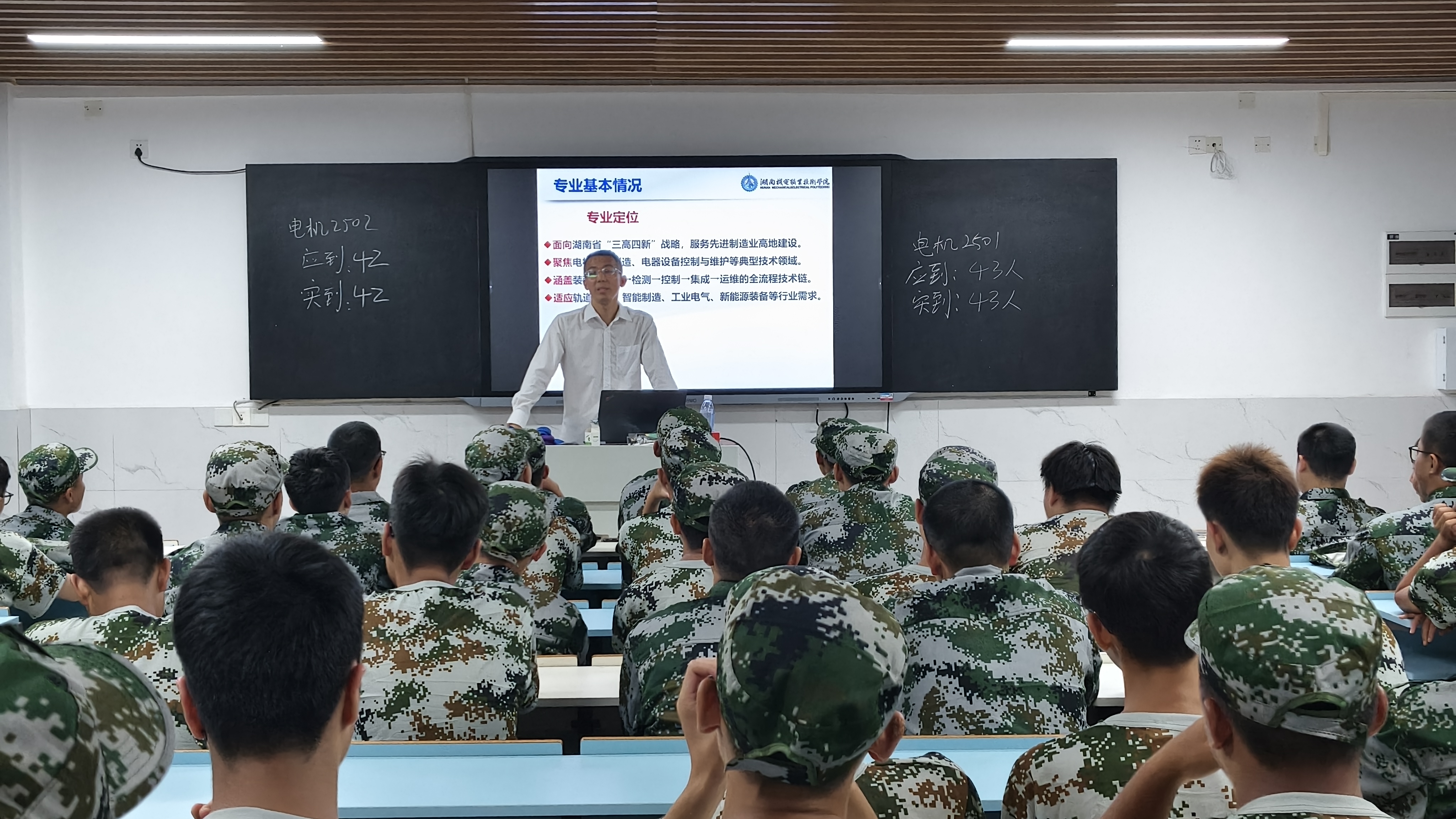 5B1BCB661E983F0FA4C408866F9B05B8.jpg 5B1BCB661E983F0FA4C408866F9B05B8.jpg